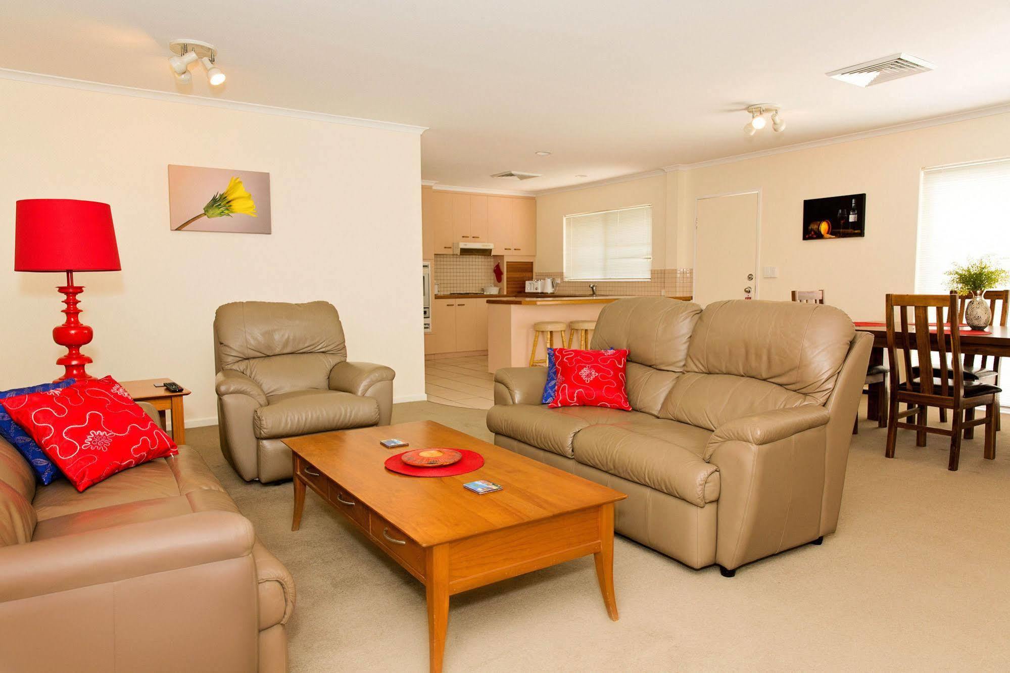White Lace Motor Inn Mackay Luaran gambar